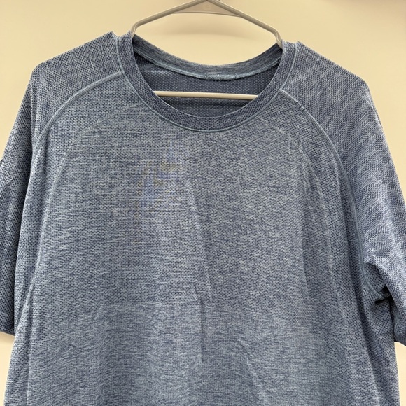 Lululemon Metal Vent Tech Short Sleeve Shirt in Dark Blue Sz L - Picture 2 of 9